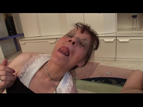 ❤️ Due nonne e un nonno fanno una cosa a tre ❤️ Porno fatto in casa al it.mrpornogratis.ru ❌️